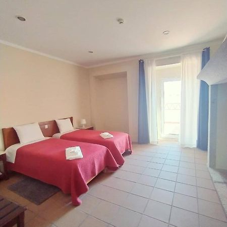 Residencia D'Atalaia Hotel Fronteira Bagian luar foto