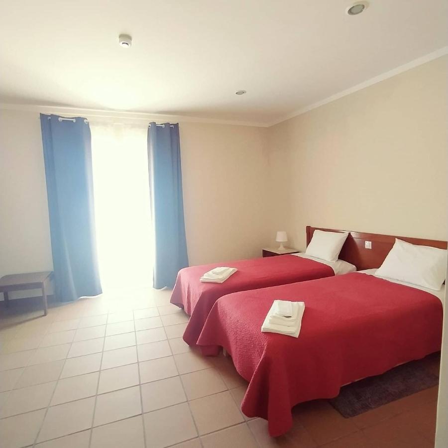 Residencia D'Atalaia Hotel Fronteira Bagian luar foto