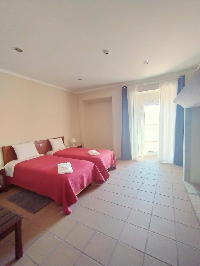 Residencia D'Atalaia Hotel Fronteira Bagian luar foto
